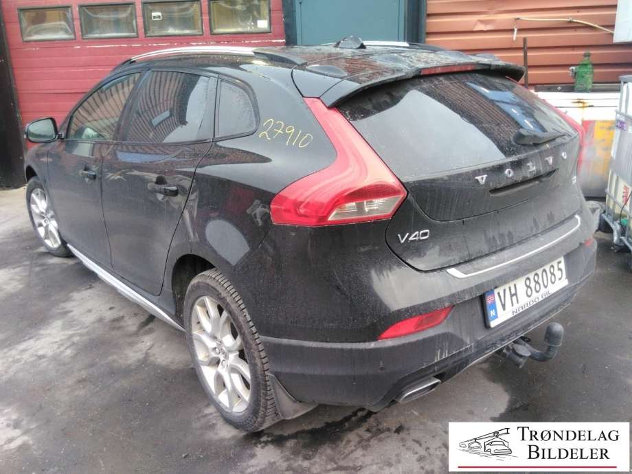 Volvo V40 2012-2019 , Motorkode: D4204T8, Girkassekode: 6-AUT 2WD / TF-71SC