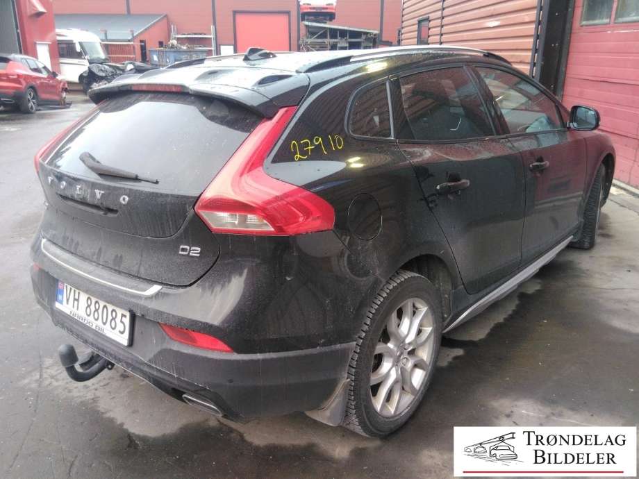 Volvo V40 2012-2019 , Motorkode: D4204T8, Girkassekode: 6-AUT 2WD / TF-71SC