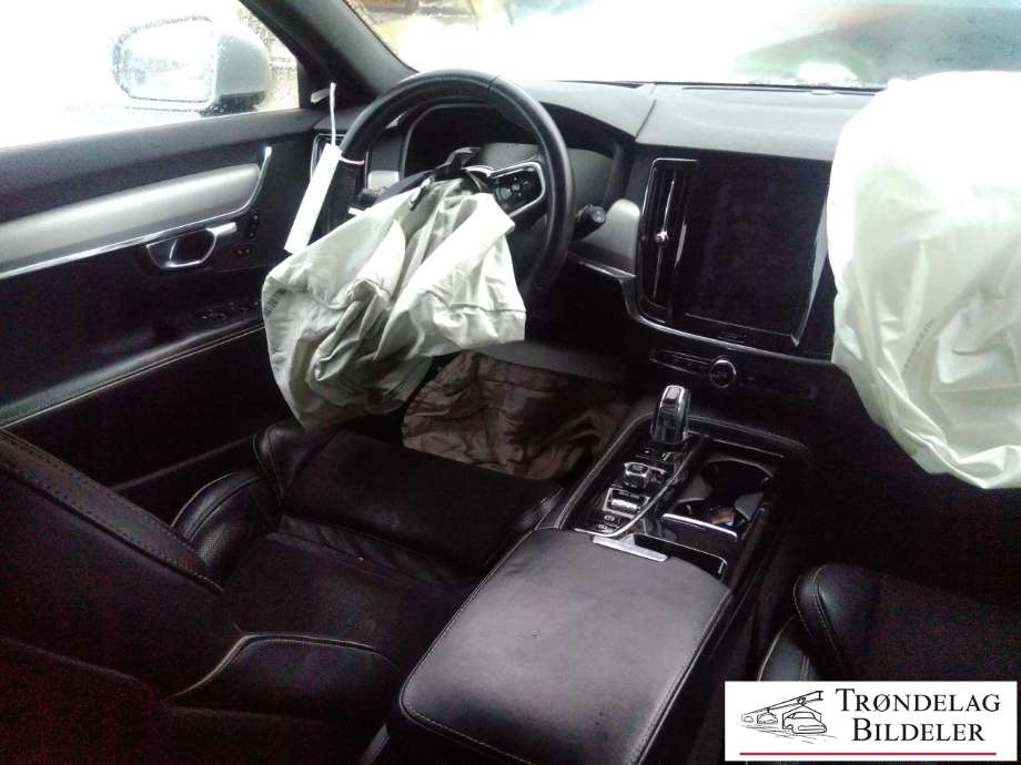 Volvo V90 / V90 CC / S90 2016-->> , Motorkode: B1APHEV / B4204T35, Girkassekode: 8-AUT 2WD / TG-81SC
