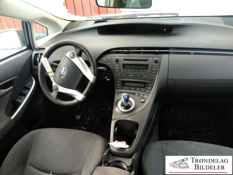 Toyota Prius 2009-2016 (Type III) (COMBI) (COMBI), Motorkode: 2ZR-FXE, Girkassekode: 