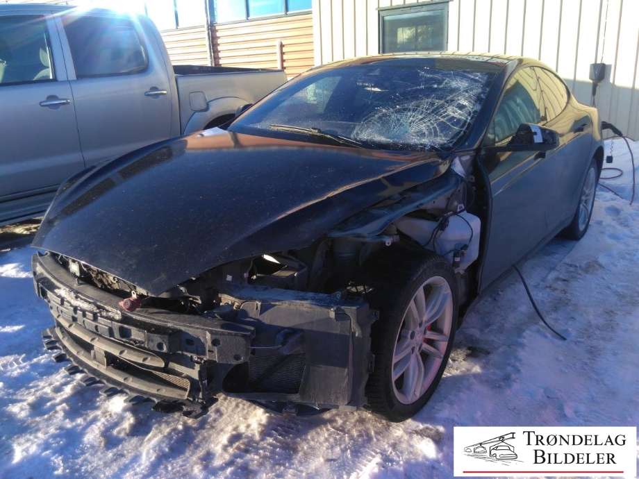Tesla Model S 2013-2016 (Fase 1) , Motorkode: L2S, Girkassekode: 