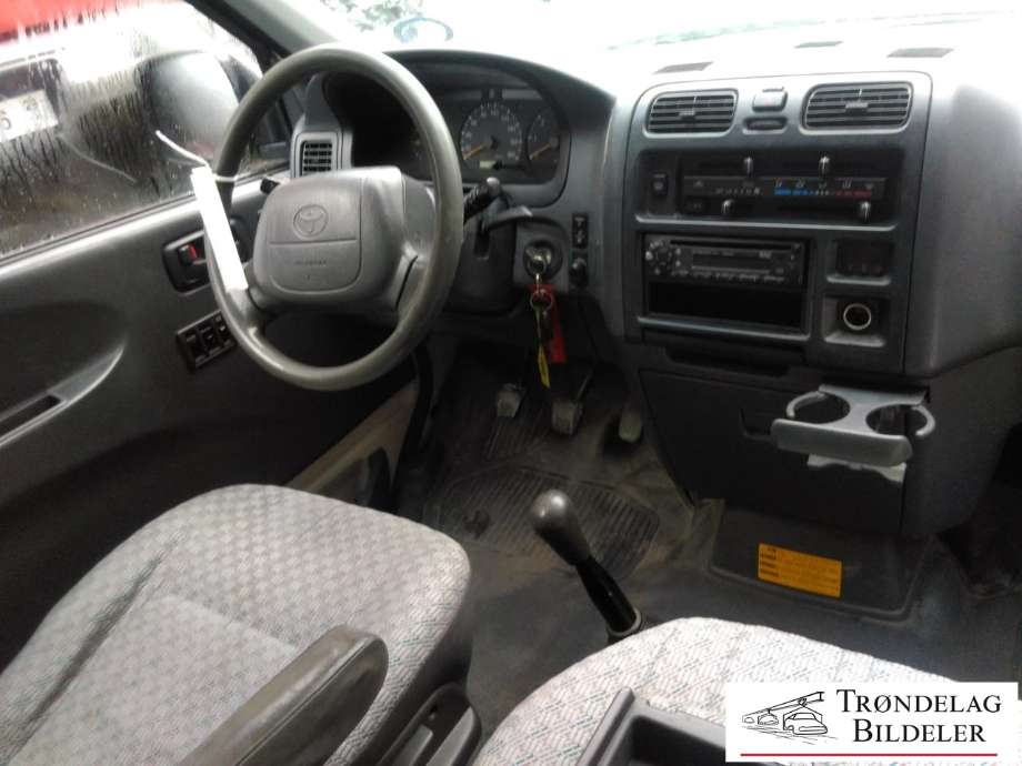 Toyota Hiace 2001-2006 (Fase 2) , Motorkode: 2KD-FTV, Girkassekode: 