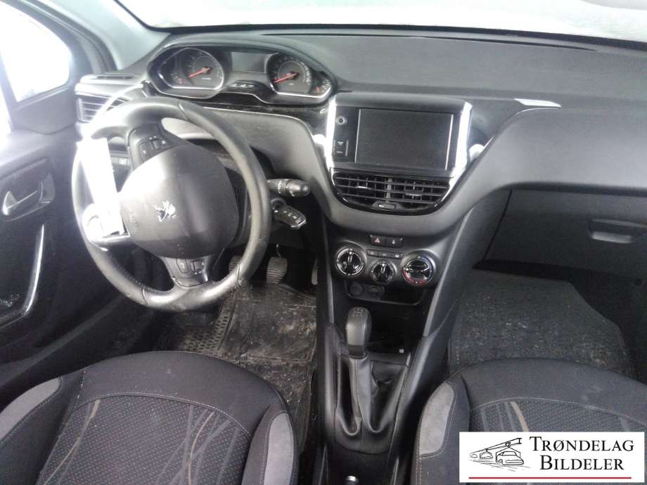Peugeot 208 2012-2019 (Type I) , Motorkode: ZM01, Girkassekode: