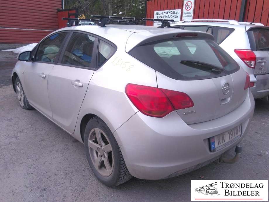 Opel Astra J 2010-2015 , Motorkode: A14XER, Girkassekode: 