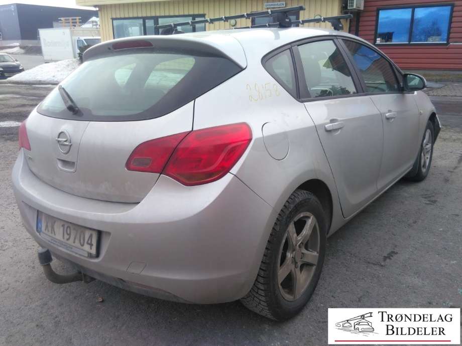 Opel Astra J 2010-2015 , Motorkode: A14XER, Girkassekode: 