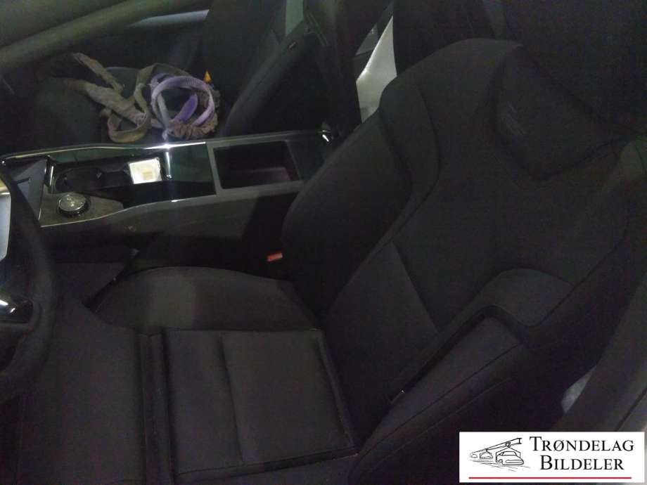 Polestar 3 2024-->> , Motorkode: CCCDF|BBCFH, Girkassekode: