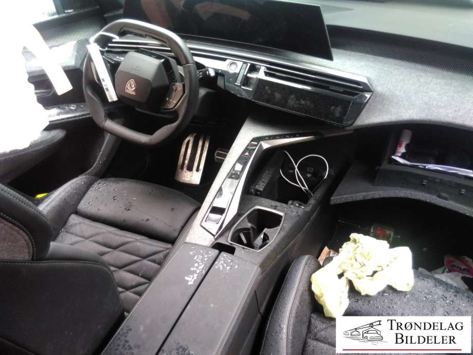 Peugeot e-3008 2023-->> , Motorkode: , Girkassekode: 