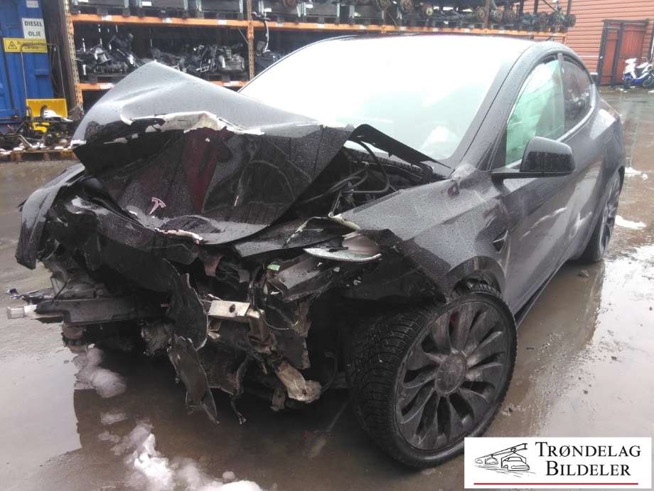 Tesla Model Y 2021-2024 (Type I) , Motorkode: 3D3|4D1, Girkassekode: 
