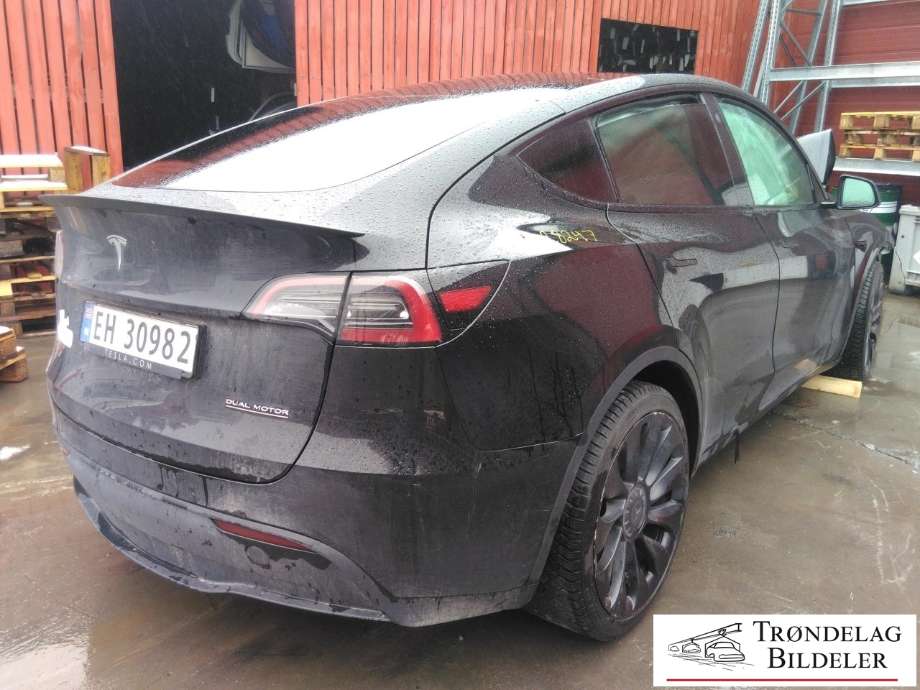 Tesla Model Y 2021-2024 (Type I) , Motorkode: 3D3|4D1, Girkassekode: 