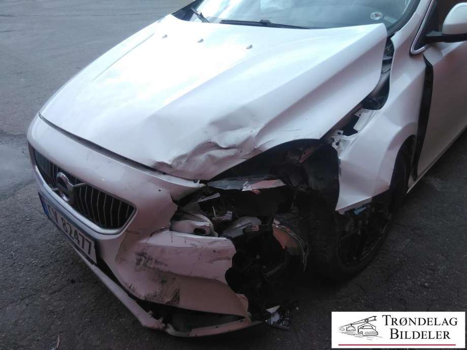 Volvo V40 2012-2019 delebil , Motorkode: D4204T8, Girkassekode: 6-AUT 2WD / TF-71SC