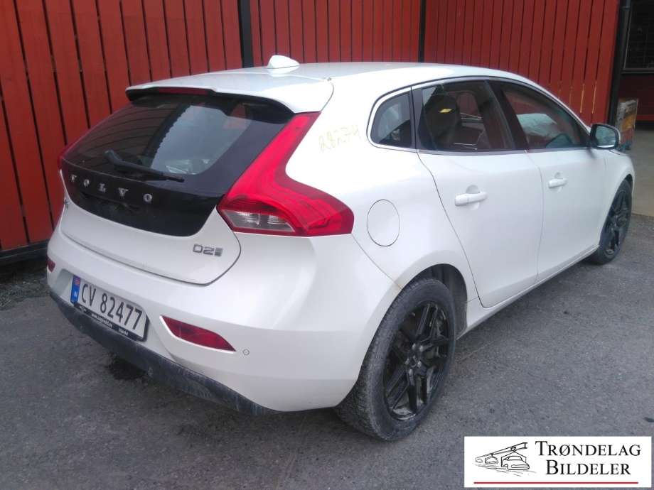 Volvo V40 2012-2019 delebil , Motorkode: D4204T8, Girkassekode: 6-AUT 2WD / TF-71SC