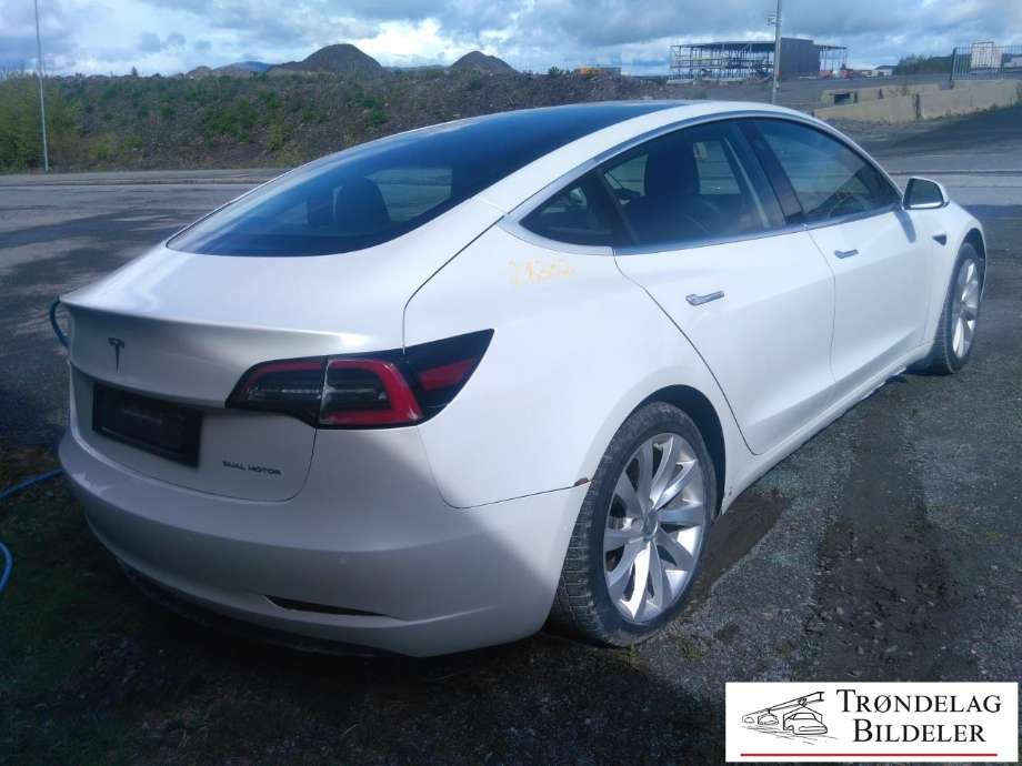 Tesla Model 3 2018-2023 (Fase 1) , Motorkode: 3D3|3D5, Girkassekode: 
