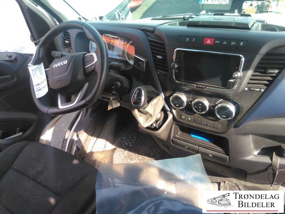 Iveco Daily 2014-->> (Type VI) , Motorkode: F1AGL411U*E, Girkassekode: 8HP70L