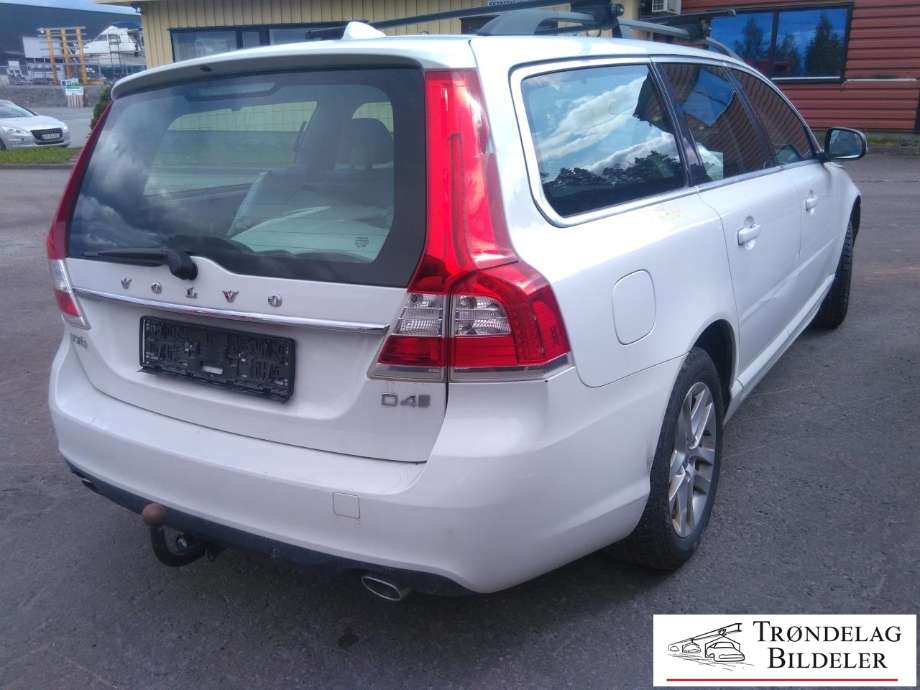 Volvo V70 2014-2016 (Type III, Fase 2) , Motorkode: D4204T5, Girkassekode: 8-AUT 2WD / TG-81SC