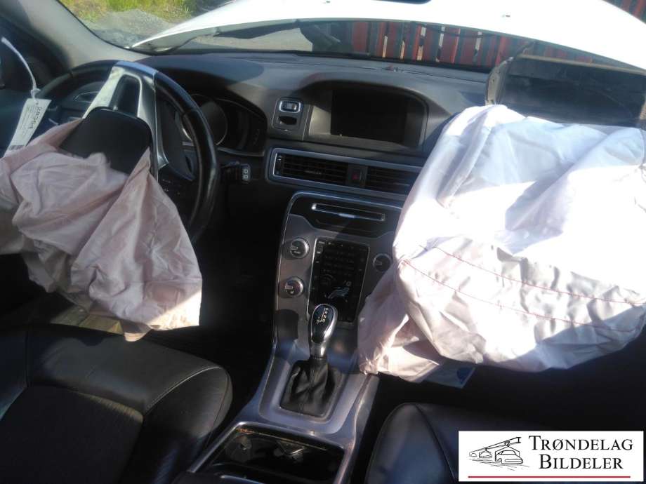 Volvo V70 2014-2016 (Type III, Fase 2) , Motorkode: D4204T5, Girkassekode: 8-AUT 2WD / TG-81SC