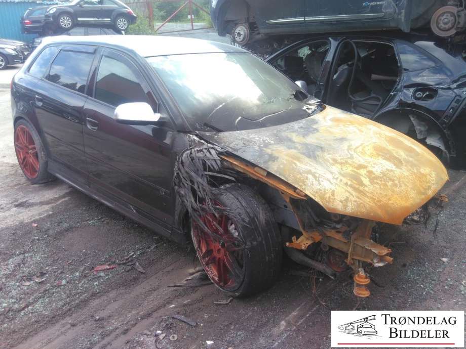 Audi RS3 2011-2012 , Motorkode: CEPA, Girkassekode: NFA