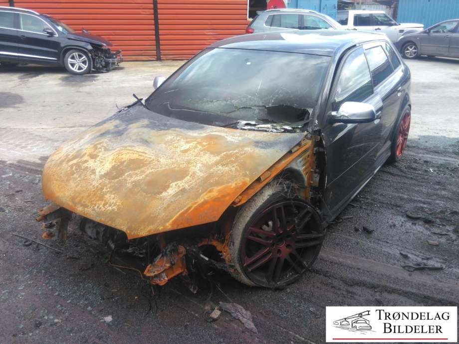 Audi RS3 2011-2012 , Motorkode: CEPA, Girkassekode: NFA