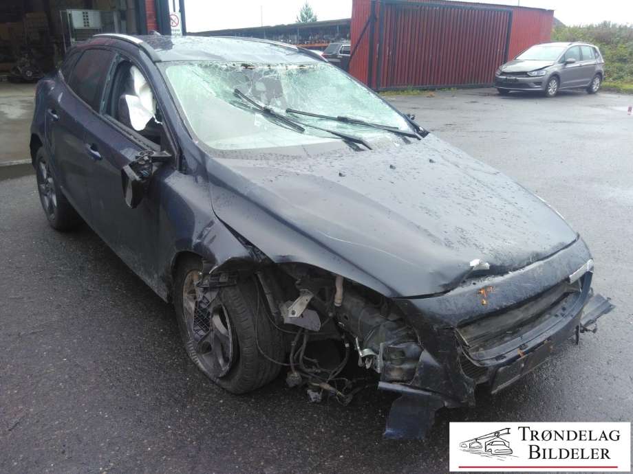 Volvo V40, 2012-2019  delebil , Motorkode: D4162T, Girkassekode: 6-MAN 2WD / B6