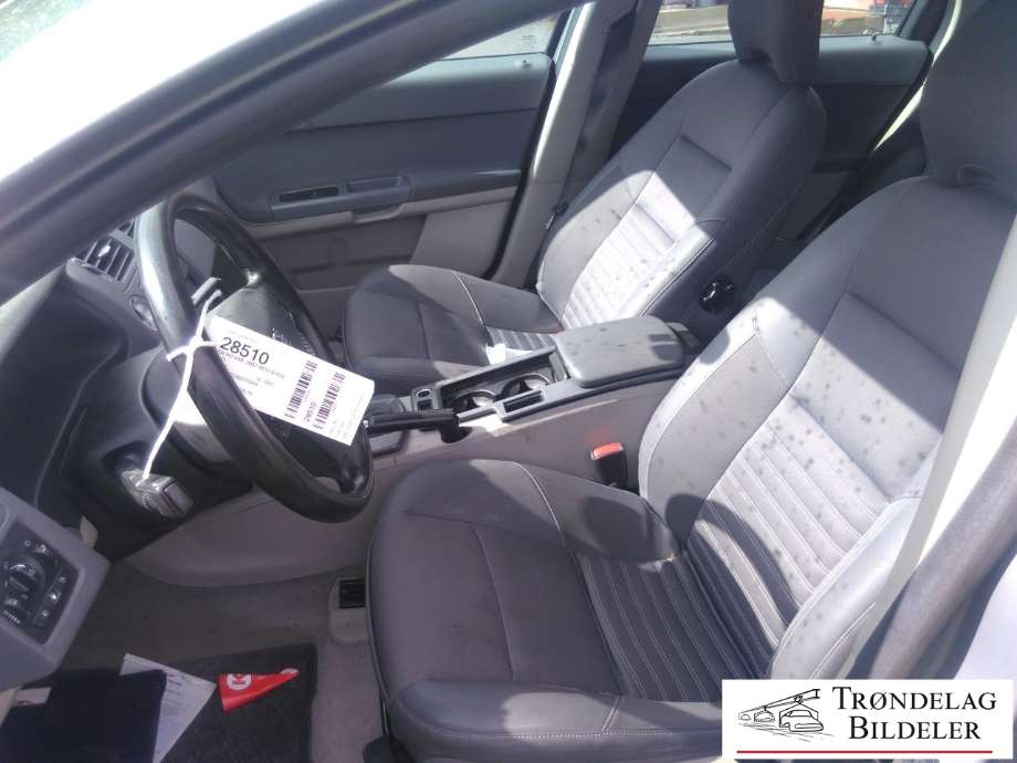 Volvo V50 2007-2012 (Fase 2) , Motorkode: D4164T, Girkassekode: 5-MAN / MTX75