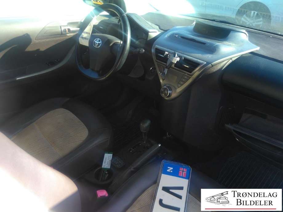 Toyota iQ 2009-2014 delebil , Motorkode: 1KR-FE, Girkassekode: 