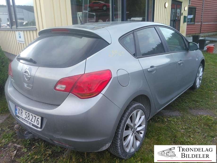 Opel Astra J 2010-2015 , Motorkode: A14XER, Girkassekode: 