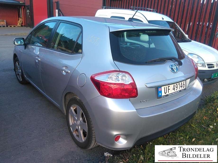Toyota Auris 2010-2012 (Type I, Fase 2) , Motorkode: 2ZR-FXE, Girkassekode: 