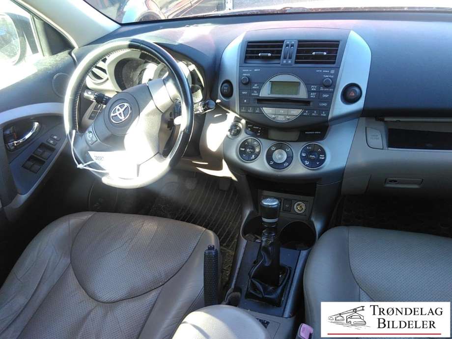 Toyota RAV4 2006-2009 (Type III, Fase 1) , Motorkode: 2AD-FTV|DPF, Girkassekode: 