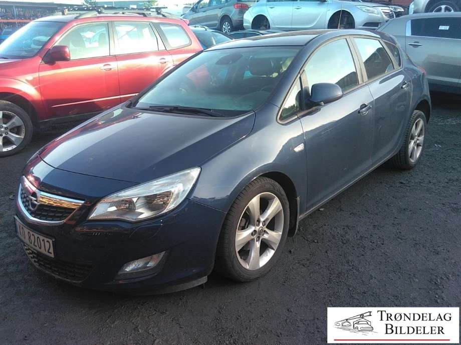 Opel Astra J 2010-2015 delebil , Motorkode: A13DTE, Girkassekode: 