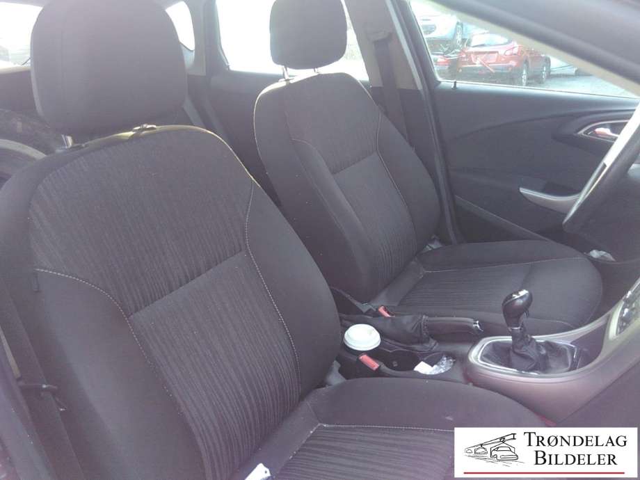 Opel Astra J 2010-2015 delebil , Motorkode: A13DTE, Girkassekode: 