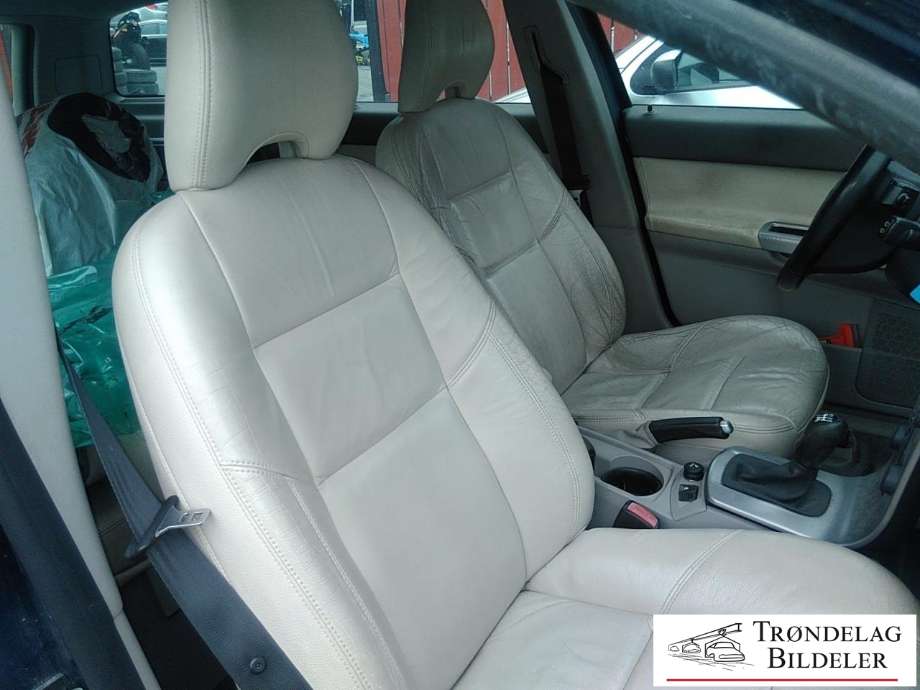 Volvo V50 2004-2007 (Fase 1) , Motorkode: D4204T, Girkassekode: 6-MAN / MMT6