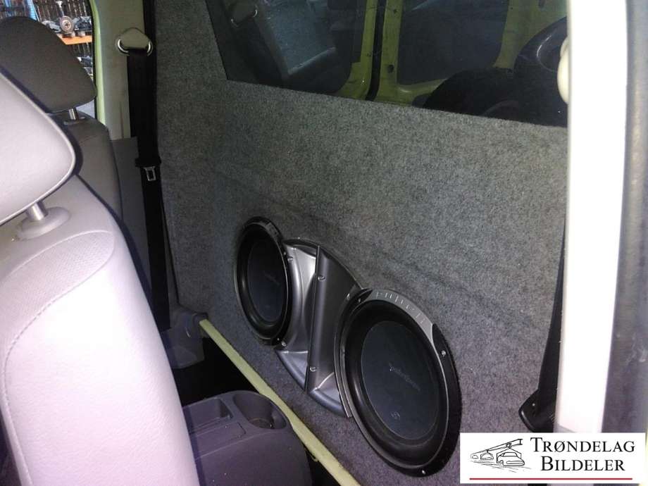 VW Caddy 2004-2010 (Type III, Fase 1) , Motorkode: BLS, Girkassekode: KND