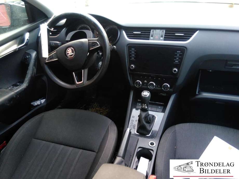 Škoda Octavia 2017-2020 (Type III, Fase 2) delebil , Motorkode: DFFA, Girkassekode: UAT
