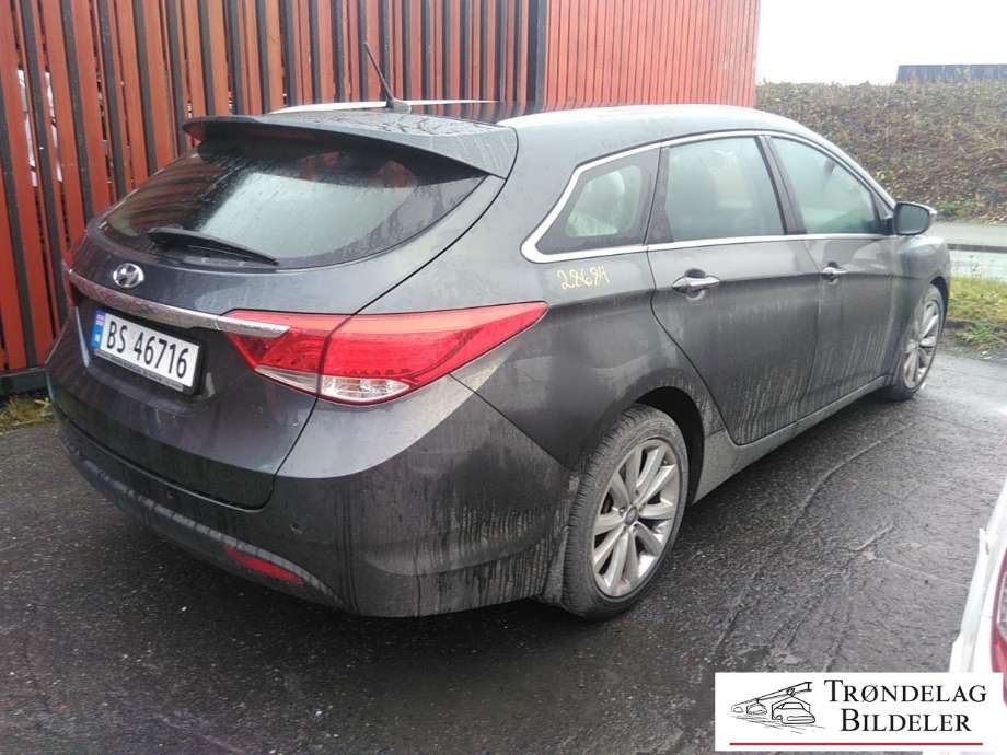 Hyundai i40 2012-2017 , Motorkode: D4FD, Girkassekode: 