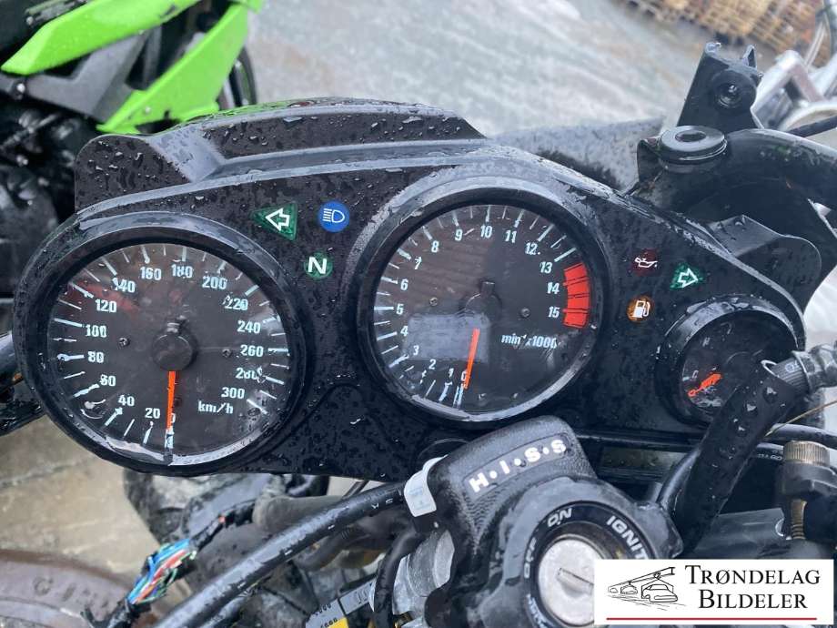 MC Honda CBR600F 1999-2000 F4 delebil , Motorkode: PC 35 E, Girkassekode: 