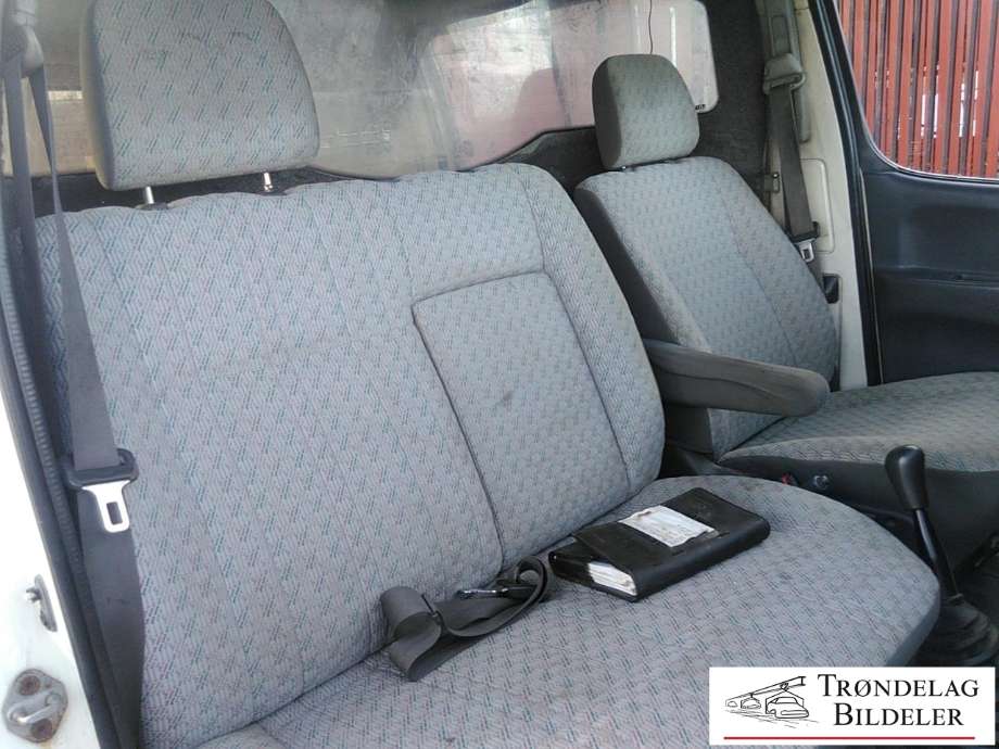 Toyota Hiace 2001-2006 (Fase 2) , Motorkode: 2KD-FTV, Girkassekode: 