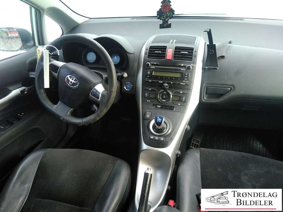 Toyota Auris 2010-2012 (Type I, Fase 2) delebil , Motorkode: 2ZR-FXE, Girkassekode: 