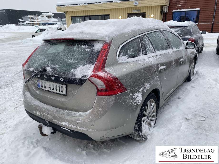 Volvo V60 2010-2013 (Type I, Fase 1) delebil , Motorkode: D4162T, Girkassekode: 6-MAN 2WD / MMT6