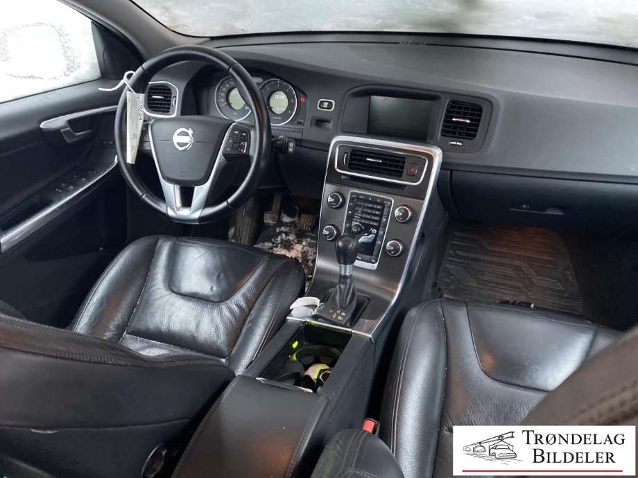 Volvo V60 2010-2013 (Type I, Fase 1) delebil , Motorkode: D4162T, Girkassekode: 6-MAN 2WD / MMT6