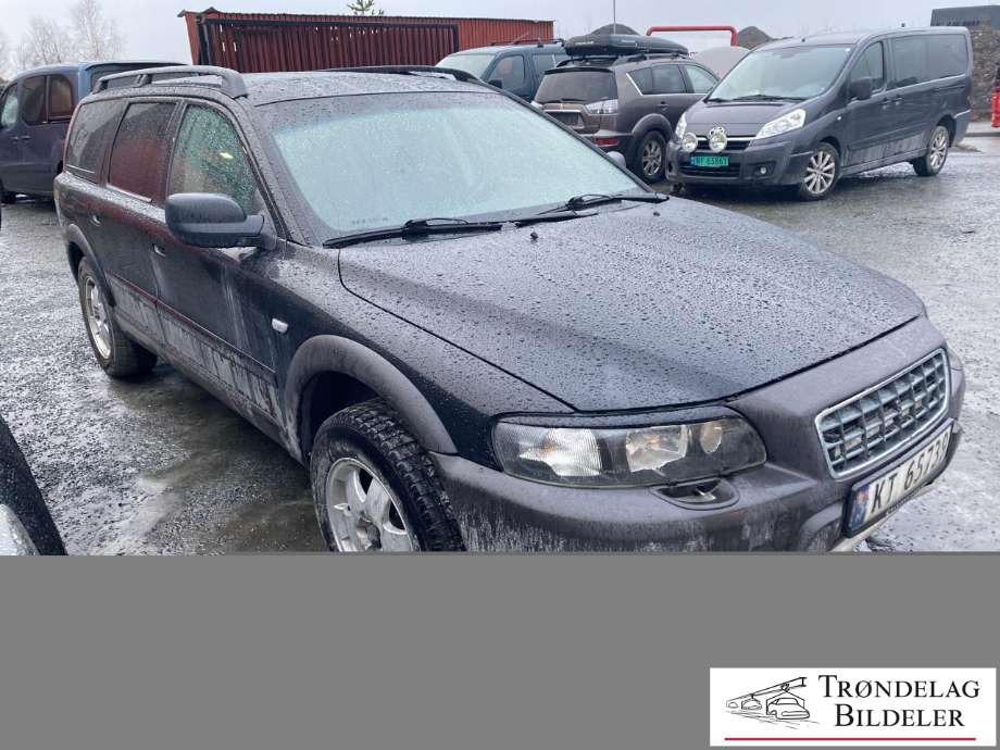 Volvo XC70 2001-2004 (Type I, Fase 1) , Motorkode: D5244T, Girkassekode: 5-AUT 4WD / AW50/51 AWD