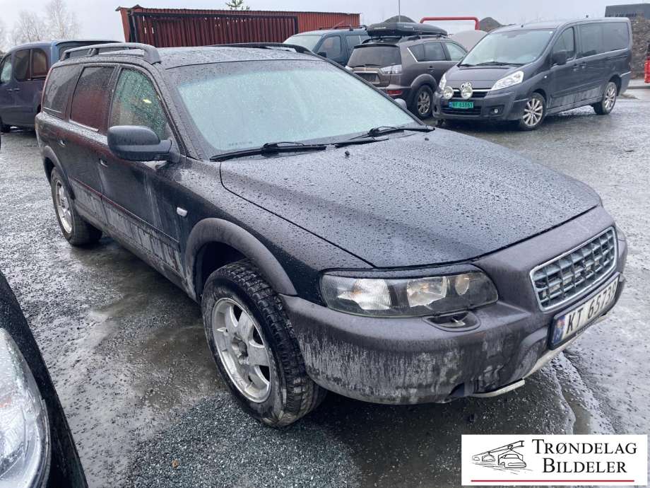 Volvo XC70 2001-2004 (Type I, Fase 1) , Motorkode: D5244T, Girkassekode: 5-AUT 4WD / AW50/51 AWD