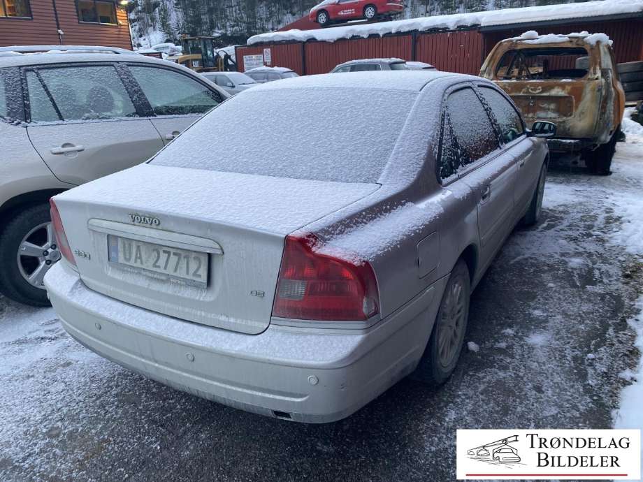 Volvo S80 1998-2006 (Type I) , Motorkode: D5244T, Girkassekode: 5-MAN / M56