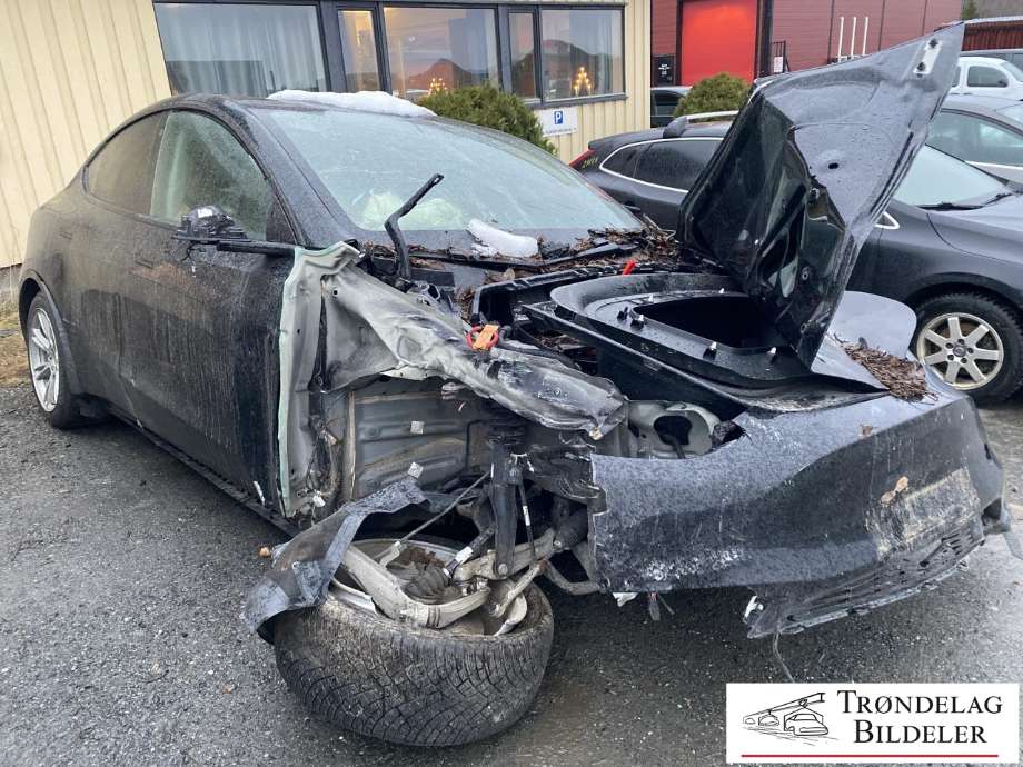Tesla Model Y 2021-2024 (Type I) , Motorkode: 3D3|3D7, Girkassekode: 