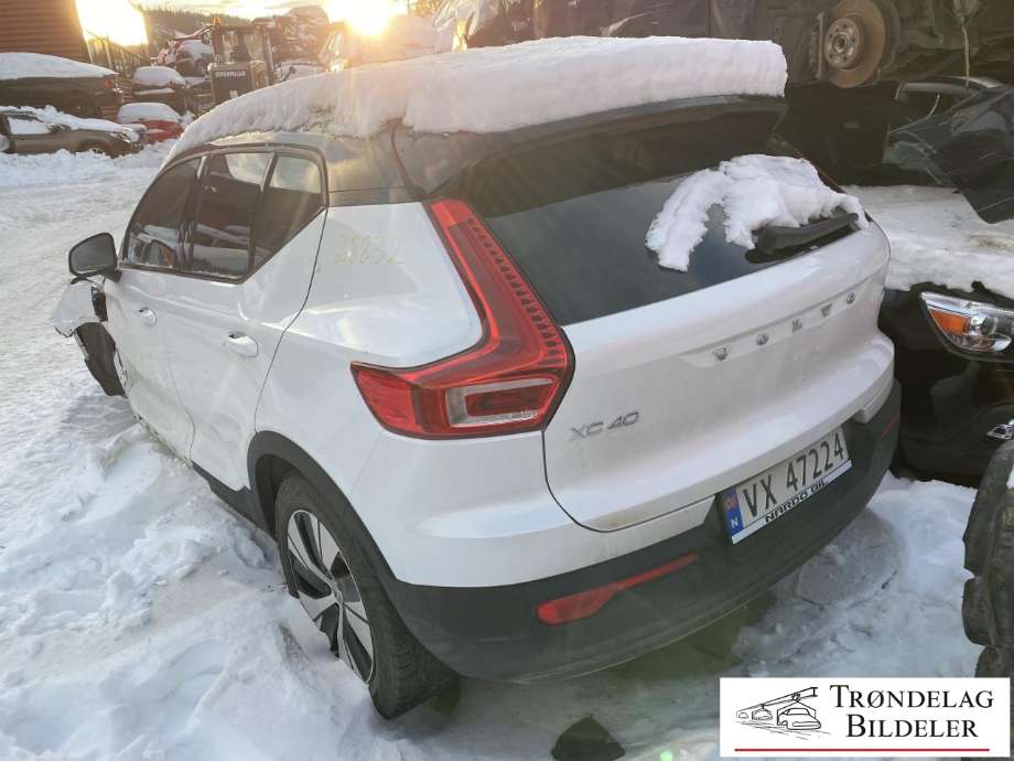 Volvo XC40 2018-2024 , Motorkode: B3154T5|HYFAD, Girkassekode: 7-DCT 2WD / 7DCTH