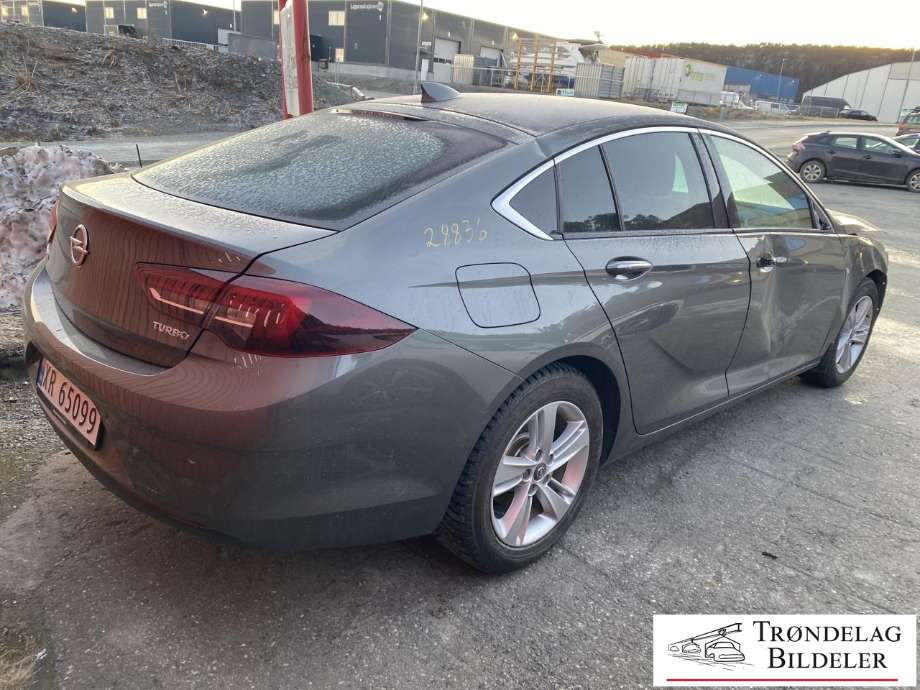Opel Insignia B 2017-->> delebil , Motorkode: B15XHT, Girkassekode: 