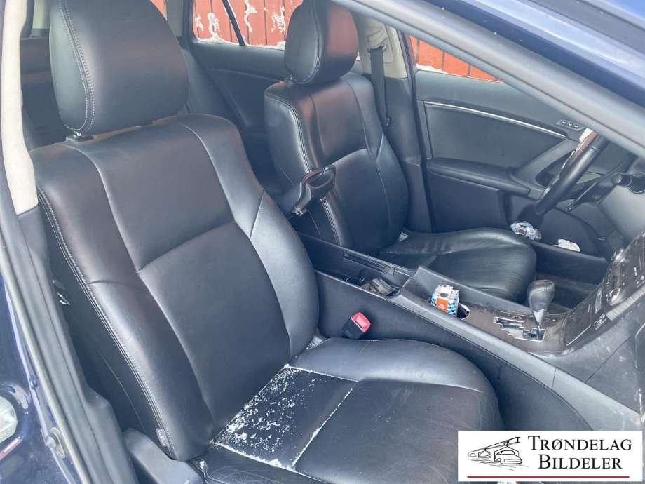 Toyota Avensis 2009-2015 (Type III, Fase 1) delebil , Motorkode: 2AD-FHV, Girkassekode: 