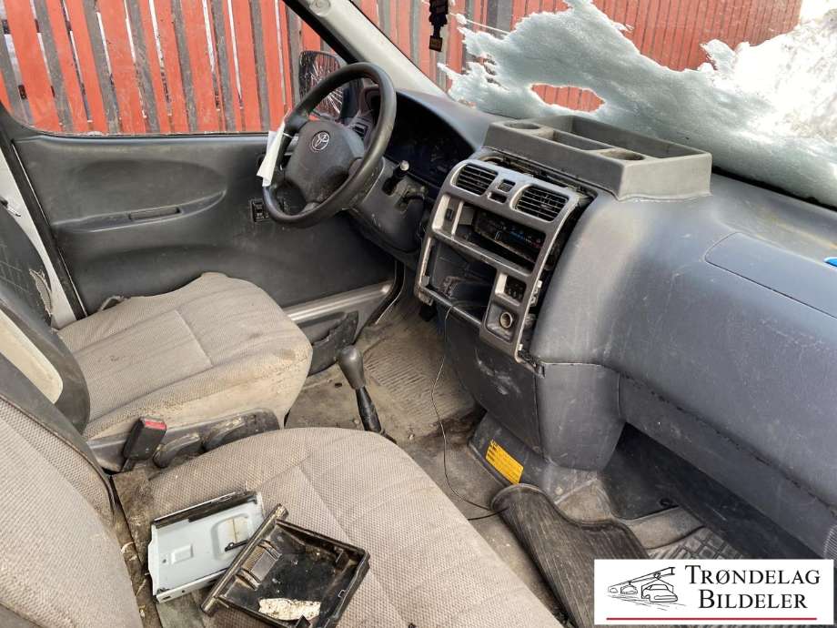 Toyota Hiace 2007-2012 (Fase 3) , Motorkode: 2KD-FTV, Girkassekode: 