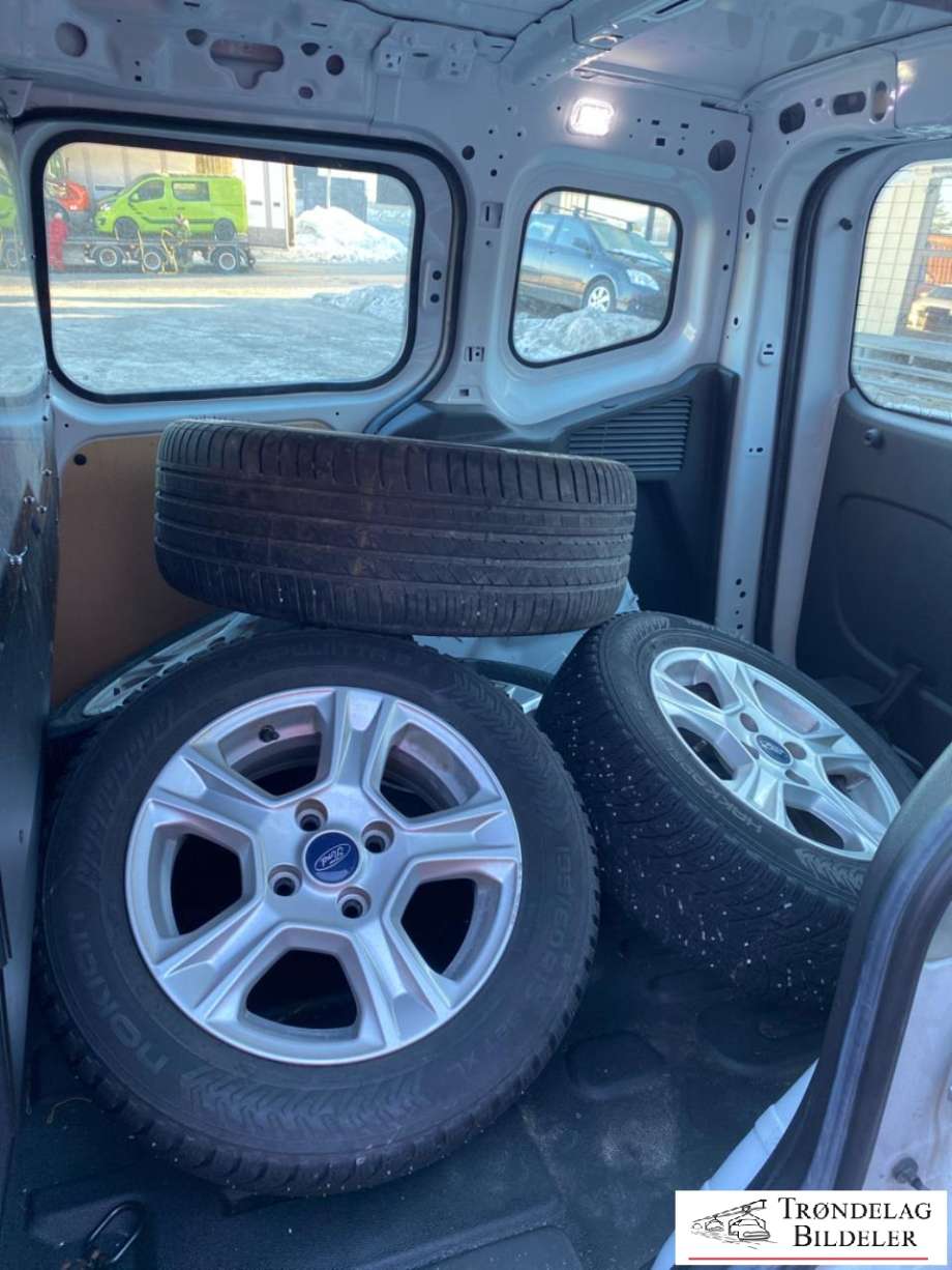 Ford Transit Courier 2018-2023 (Type I, Fase 2) delebil , Motorkode: SFCE, Girkassekode: