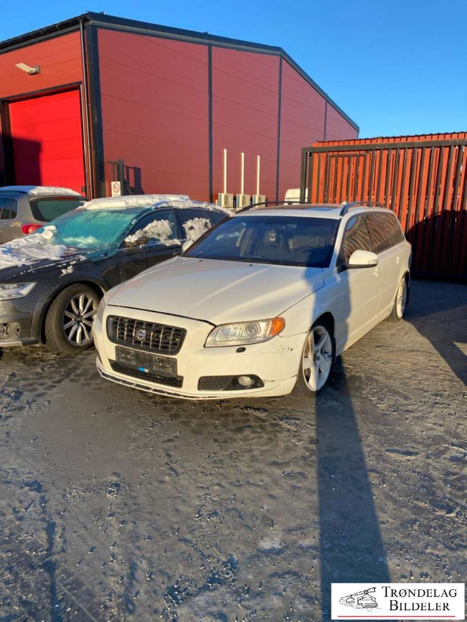 Volvo V70, 2007-2013 (Type III, Fase 1)  delebil , Motorkode: D5244T(4), Girkassekode: 6-MAN 4WD / M66 AWD