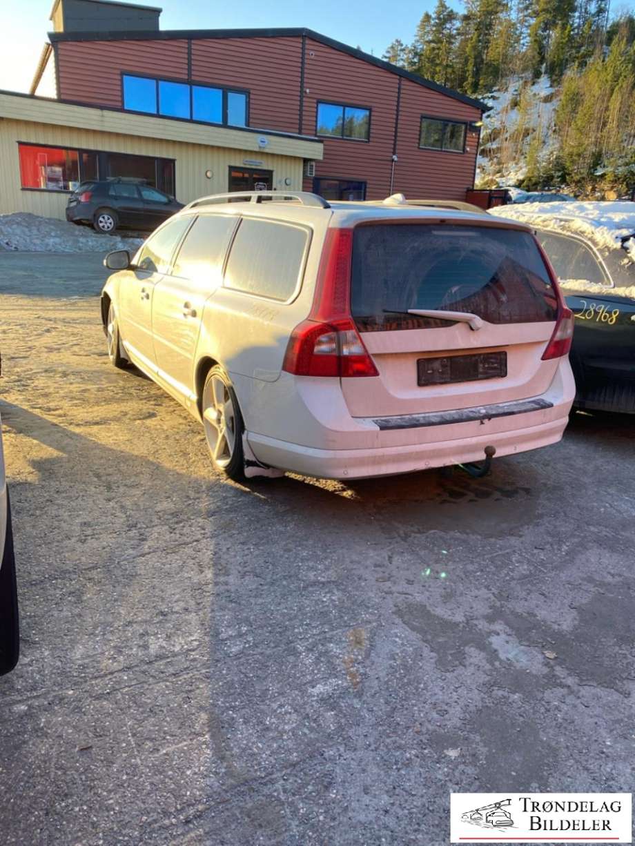 Volvo V70 2007-2013 (Type III, Fase 1) delebil , Motorkode: D5244T(4), Girkassekode: 6-MAN 4WD / M66 AWD