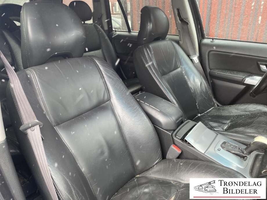 Volvo XC90 2002-2006 (Type I, Fase 1) delebil , Motorkode: D5244T, Girkassekode: 5-AUT 4WD / AW50/51 AWD